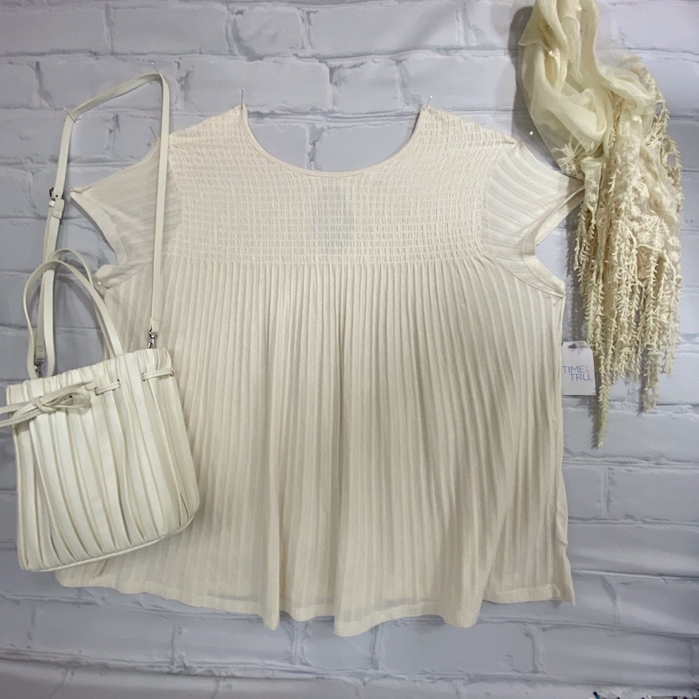 NWT Plus Size Cream Top